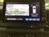 バックでの車庫入れも安心です! リアカメラが付いているバックモニター付のナビを装備しております。バンパーについているソナーや、操作線もついており距離感も画面から確認できます。