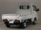 ご覧の車両以外にも多数のU-CARを展示販売しております。