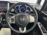 【ステアリングスイッチ】運転中、前方から目線をそらすことなく、オーディオ等の操作が可能な便利機能!安心&快適なドライブを演出してくれます♪