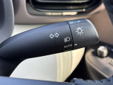【 オートライト 】オートライトなのでライトの点け忘れを気にすることなく運転が出来ます♪//