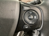 【アダプティブ・クルーズ・コントロール】予め設定した車速内でクルマが自動的に加減速。 前走車との適切な車間距離を維持しながら追従走行し、高速道路でのドライバーの疲労を軽減してくれる嬉しい機能付♪