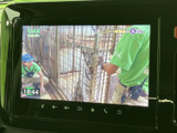 停車中にTVを楽しむことができます。休憩時間や待ち時間に、エンターテイメントを満喫できる便利な機能です。