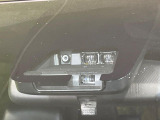 【トヨタセーフティセンス】走行中に前方の車両等を認識し、衝突しそうな時は警報とブレーキで衝突回避と被害軽減をアシスト。より安全にドライブをお楽しみいただけます。