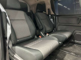 車内もキレイで嫌な臭いもありません☆車内の臭い、汚れが気になる方は内装のスチームクリーナーも施工可能です♪