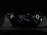 展示車は全てトヨタの車を知り尽くしたエキスパートが基本性能に関わる機能や状態を徹底的にチェックしています。消耗部品の事前交換など法定12ヶ月点検相当の点検・整備を必ず実施しています。