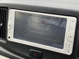 バックモニター付きで、狭い道や駐車時も安心です。ガイドライン表示により、より正確な駐車操作が可能。安全運転をサポートします。