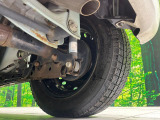 お車を安心してお乗りいただく為には、足回りの定期点検が欠かせません。サービスサポート(有償保証)では無料点検もご提供しており、安心のカーライフをお過ごしいただけるサポート体制が整っています。