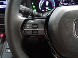 ステアリングリモコンは、運転中でも簡単に音量調整やチャンネル変更もできます!わき見運転防止にもつながるので安心です♪