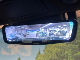 【デジタルルームミラー】後席の大きな荷物や同乗者で後方が確認しづらい時でも安心!カメラが撮影した車両後方の映像をルームミラー内に表示。クリアな視界で状況の確認が可能です!