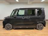 令和8年式走行19km!タントカスタムの届出済未使用車☆ターボエンジン、純正メモリーナビ、バックカメラ、クルーズコントロール等、嬉しい装備☆安心安全の衝突回避支援ブレーキ&誤発進抑制機能も搭載です♪