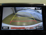 バックガイドモニターで、後方を確認しながら安心して駐車することができます。運転初心者も熟練者も必須の機能ですよ!