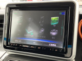ラジオやCD、USBなど、様々な音源を楽しめます。お好みの音楽で、快適なドライブをお楽しみください。クリアなサウンドが魅力です。