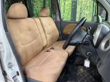 運転席シート廻りは使用感も少なく、良好な状態となっています。丁寧に使われていたことがよくわかりますね。