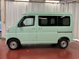 【スマートアシスト搭載車】 衝突回避支援ブレーキ機能(対車両・歩行者)、衝突警報機能(対車両・対歩行者)、誤発信抑制制御機能などの機能で安全な運転をサポートします