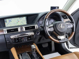 ★使いやすさや安全性を追求したステアリング周り!高級車ゆえにスイッチ類が多いのも特徴ですね!考え尽くされた配置ですぐに使いこなす事が出来ますのでご安心下さい!是非、体感してみて下さい!!