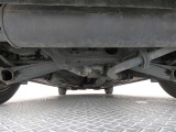 4WDシステムを搭載。オフロードや雪道などの滑りやすい路面でも安心して走行できます。