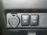 シガーソケット用の充電器が使用可能です!