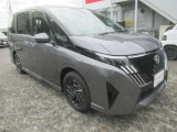 【お車でのアクセス】東名横浜町田ICが最寄。保土ヶ谷バイパス上川井ICから八王子街道(旧R16)を目黒交差点方面へ/国道246号目黒交差点から八王子街道を鶴ヶ峰方面へ。 東名高速脇の大きな看板が目印。