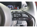 【レーダークルーズコントロール】アクセルペダルを踏まなくても、車間制御モードでは、先行車の車速変化に合わせた追従走行を行い、自動的に加速・減速・停止をします。