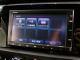 CD、DVD、Bluetooth、AM、FM、AUX、スマートフォン接続ができます。