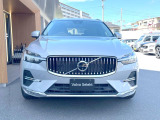 当店の認定中古車(VOLVO APPROVED CAR)はメーカー基準の車齢・走行に応じた内外装・機関の176項目もの項目に厳密な点検を実施。すべての基準を満たした自信を持ってお届けする中古車です。