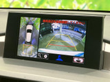 停車中には、地上デジタル放送を楽しめます。長距離移動の休憩時など、リラックスした時間をお過ごしいただけます。家族や友人と共有するのもおすすめです。