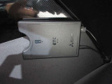 ETC車載器付きです。高速道路の料金所もスムーズに通過できます。