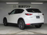 車両本体価格に点検整備費用が含まれています。当社基準および保安基準に合わせ、要交換、修理と判断された部品は当社負担にて整備させていただきます。追加整備費用はかかりませんのでご安心ください。