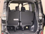 荷室はシートアレンジを行うことで広い荷室にすることが可能です 様々なシーンで活躍できますね