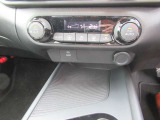 USBも付いてます◎掲載後すぐに販売が決まってしまう場合もございますのでご来店前にご予約を頂ければ幸いです。