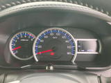 停車中に楽しめるTV機能。待ち時間も快適に過ごせます。後部座席の方も楽しめますね。安全に配慮してご使用ください。