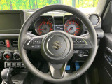 【純正革巻きステアリング】上質な革を使用することで、手にしっかり馴染みとても運転しやすいハンドルです♪