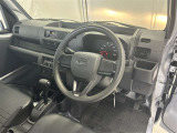 YouTubeにお車の紹介動画を掲載しております。画像ではわかりにくい細かなところまでご紹介♪ご視聴用URLはお問い合わせください。