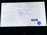 充実のオーディオ&ビジュアル機能にセンター通信型コネクティッドナビと車載ナビ機能も搭載。詳細は販売店スタッフまでおたずねください。