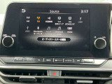 ラジオやBluetooth、USB接続に加え、iPhoneを車のディスプレイに接続し、ナビや通話、音楽再生などおなじみのアプリ機能を安全かつ簡単に操作できるAppleCarPlayも付いています!