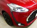 LEDヘッドライトです。デザイン性がよくとても明るいので、夜間の走行や悪天候でも安心です。しかも長寿命!