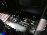 シートベンチレーション付きです。シートと密着部分の空気を換気して蒸れを防いでくれるので、暑い時期も快適に過ごせます♪一度使ったら手放せません!