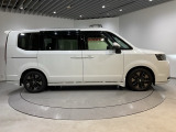 弊社は、車両販売価格に、整備代金が含まれております。納車時までにホンダの整備士がしっかりと点検整備をさせていただいておりますので、安心してお買い求めしていただけます。