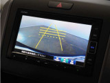◆リアワイドカメラシステム◆3種類の表示で後方確認をサポート♪セレクトレバーを「R」の位置に入れるとカメラ画像に切り替え。ノーマルビューでは従来のリアカメラと同様の標準的なビューで表示します!