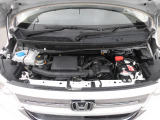 i-VTECエンジンを搭載しています。街中や坂道での加速や高速道路での力強さなどHondaならではの走りを体感できます。毎日乗るクルマとして大事な燃費性能にもこだわりました。