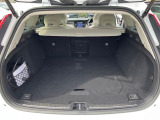 普段のお買い物や通勤、送迎等に十分な荷室スペースを確保しております。セカンドシートを倒すと、大きな荷物の積載も可能です。
