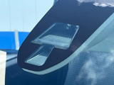 【スズキ セーフティサポート】走行中に前方の車両等を認識し、衝突しそうな時は警報とブレーキで衝突回避と被害軽減をアシスト。より安全にドライブをお楽しみいただけます。