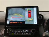 いまや必須装備「ナビゲーション」搭載!知らない場所にスイスイッとドライブ。もう、これなしではハンドルを握れませんね!でも運転中の操作は危険ですのでご注意ですね☆