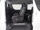 【新車/ファインテックツアラー/2WD/2.7Lガソリン】ダイヤキルトシートカバー【全国納車可能】