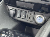 運転席・助手席のシートヒータースイッチ(HI/LO切り替え)、USBポート、12Vアクセサリーソケット、パワースイッチ