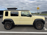 2025年7月登録「SUZUKI Jimny NOMADE 1.5FC RAYSアルミホイール(16インチ)・BFグッドリッチホワイトレタータイヤ(215/70R16)・パナソニック10インチナビ