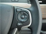 ◆アダプティブクルーズコントロール◆予め設定した車速内でクルマが自動的に加減速。前走車との適切な車間距離を維持しながら追従走行します。【LKAS】車線維持支援システムでステアリング操作を支援。