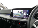 前後パークセンサーとリアビューカメラで車庫入れも安