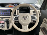 周囲が広く見わたせて運転しやすく室内も広々★