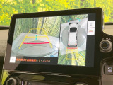 【パノラミックビューモニター】専用のカメラにより、上から見下ろしたような視点で360度クルマの周囲を確認することができます☆死角部分も確認しやすく、狭い場所での切り返しや駐車もスムーズに行えます。
